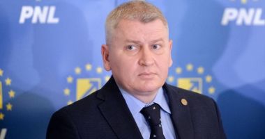 Stire din Politică-Administrație : Florin Roman de la PNL, avertisment pentru guvern. „Vom avea străzi săpate şi abandonate”