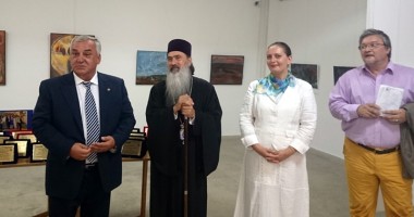 Stire din Cultură-Educație : "Oamenii de afaceri știu să facă bani, dar și să se dedice frumosului"
