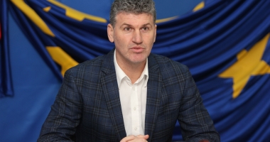 Stire din Politică-Administrație : ALEGERI CONSTANȚA / Florin Chelaru, noul primar al Năvodariului