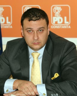 Stire din Politică-Administrație : Florin Gheorghe, declarație politică pe tema referendumului