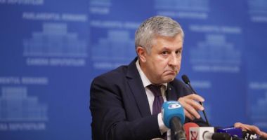 Stire din Eveniment : Fiica deputatului Florin Iordache a intrat cu mașina într-un gard, pe o stradă din Caracal