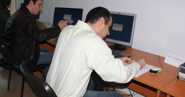 Stire din Cultură-Educație : "Cadeții UMC cu medii mari au șanse sporite să plece în voiaj"