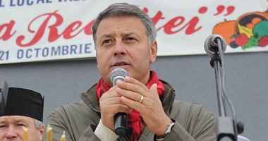 Stire din Politică-Administrație : La Valu lui Traian se construiește o școala pe bani europeni