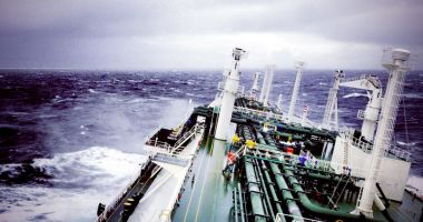 Stire din Economie : Flota comercială a României, acum 20 de ani. Nava "Cristian C" cutreieră aresturile lumii
