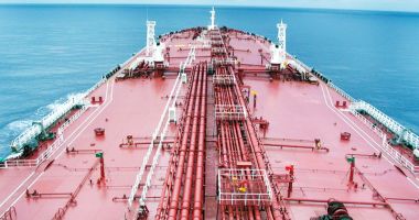 Stire din Economie : Flota comercială a României, acum 20 de ani. Bătălie uriașă pentru "cârma" Petromin