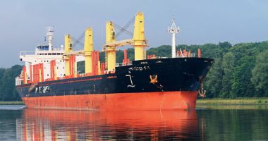 Stire din Economie : Se deschide calea vânzării navelor românești, la cererea marinarilor străini!