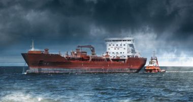 Stire din Eveniment : Flota comercială a României, acum 20 de ani. Navă arestată în Kenya, marinari abandonați!