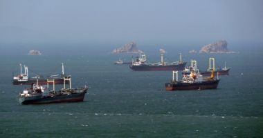Stire din Economie : Flota comercială a României, acum 20 de ani. Marinari, victime ale legislației și abuzurilor