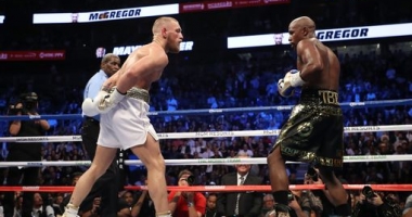 GALERIE FOTO. Mayweather vs. McGregor / Victorie pentru Mayweather, prin KO Tehnic, în Runda 10 - 3