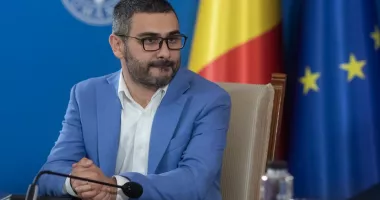 Stire din Actualitate : Ministrul Muncii va propune în coaliție sprijin financiar pentru pensionarii cu venituri mici