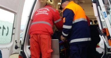 Stire din Eveniment : Şi-a dat foc, şi-a stins singur hainele și apoi a mers la culcare. Fratele său a sunat la 112
