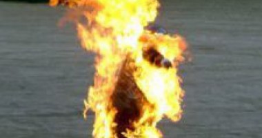 Stire din Actualitate : Un român și-a dat foc în fața sediului Președinției Italiei