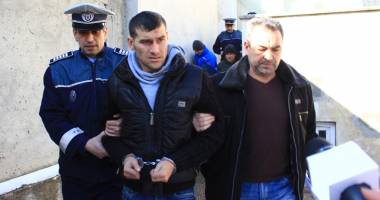 Focuri de armă pentru prinderea unor hoți din mașini din Constanța - 6