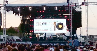 Stire din Cultură-Educație : Cine a câștigat Trofeul "Folk You!" 2014