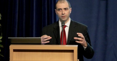 Stire din Cultură-Educație : Mihai Gîrțu: Șanse pentru noua generație