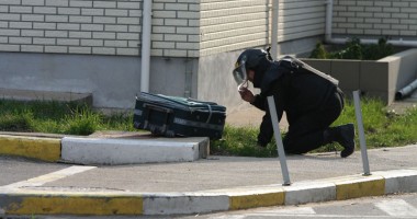 Stire din Eveniment : BOMBĂ LA CONSTANȚA. Cine o dezamorsează?