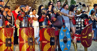 Stire din Cultură-Educație : Invitație la teatru antic, în Parcul Tăbăcărie