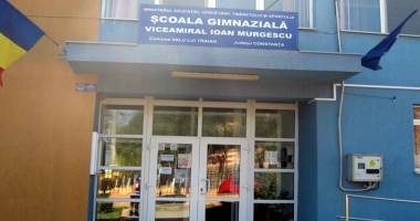 Stire din Cultură-Educație : Inspectorul general Zoia Bucovală face prima "victimă". A demis-o pe directoarea de la Valu