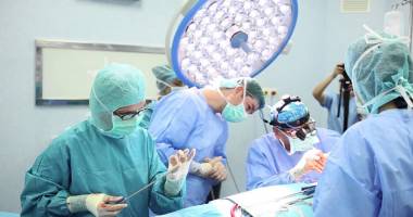 Stire din Sănătate : Complicațiile terifiante ale infecțiilor ORL: cazurile severe pot duce la meningită și pierderi oculare
