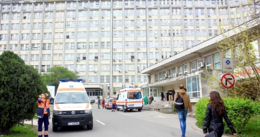 Stire din Eveniment : Scandalul dezinfectanților! Spitalul Județean și Sanatoriul Techirghiol, călcate de polițiști