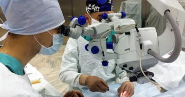 Stire din Sănătate : O nouă metodă pentru tratamentul keratoconusului, testată în clinica "Microchirurgia ochiului" Academ. Feodorov