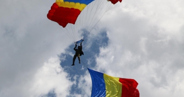 Povești nespuse din trupele comando. "Mă țineam de parașută doar  cu mâinile. Nu aș mai repeta niciodată" - 2