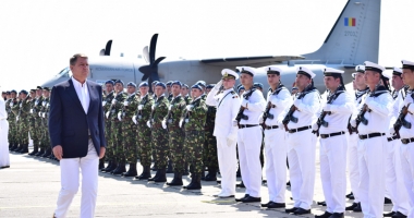 Klaus Iohannis, în vizită  la baza militară Kogălniceanu:  "Mă simt mândru de oamenii noștri" - 2