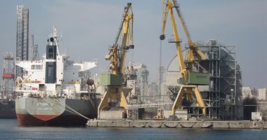 Stire din Economie : Porturile maritime românești se îndreaptă spre o performanță istorică