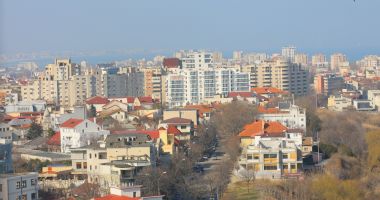 Stire din Social : Când scapă Constanţa de restricţii? „Se zăreşte luminiţa de la capătul tunelului!”