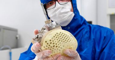 Stire din Tehnologie : Speranţă pentru bolnavii de inimă. A fost realizat primul cord artificial