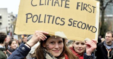 Stire din Actualitate : OMS: „Schimbările climatice sunt cea mai mare ameninţare pentru sănătate”