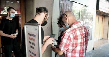 Restricţii în România. Carantină de noapte, certificat verde, magazine şi restaurante închise la ora 21.00 - 2
