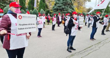 Stire din Social : Sindicaliştii din sănătate protestează! "Avem patru categorii de salariați într-un singur sistem, ceea ce este aberant"