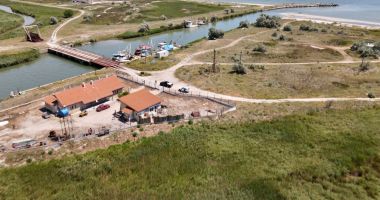Stire din Social : Paradis sălbatic la malul mării. Demersuri pentru ca o bucată de plajă să nu dispară