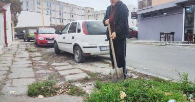 Suferințe pe trotuarele din zona Casei de Cultură. "Mă lupt cu morile de vânt!" - 2