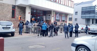 Stire din Social : Duşi cu zăhărelul! Urmaşii persoanelor persecutate etnic nu îşi vor primi banii nici în 2023