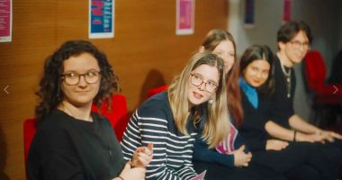 De la excelența în matematică la teatrologie. "Elevul merită să fie descoperit și dincolo de bancă" - 2