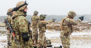 Stire din Eveniment : Colonelul (r) Ștefan Tudosie: "Se intoxică populația cu știri false despre pensii. Militarii sunt cei discriminați"