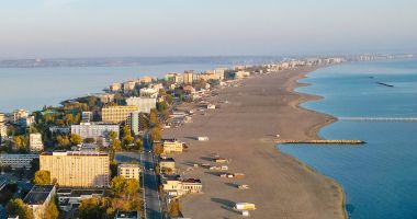Stire din Eveniment : Dispută pe plajele litoralului! Apele Române, la judecată cu agenții economici!