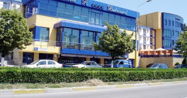Stire din Economie : Alarmă în industria HoReCa! Afacerile, "sufocate" de fiscalitate sau… nepricepere