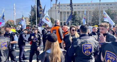 Stire din Eveniment : Supărările se adună. De luni, grevă japoneză în toate penitenciarele! Urmează protestele polițiștilor!