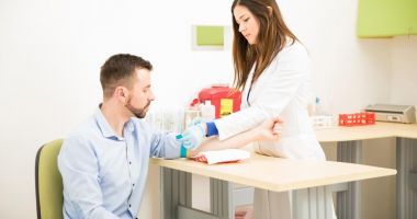 Stire din Social : Disperare în rândul asiguraţilor. "Nu mai avem plafon!", răspunsul care ridică tensiunea pacienţilor