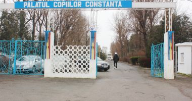 Stire din Cultură-Educație : Din ciclul "noaptea ca hoții". Soarta Palatului Copiilor, decisă pe mutește, fără știința "generalului"?