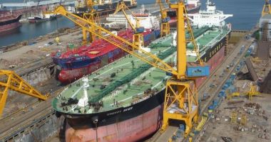Stire din Economie : Taifunul fiscal pune în pericol industriile, șantierele navale și porturile României