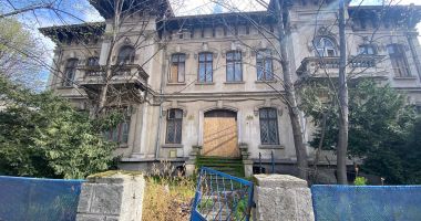 Stire din Social : Peisaj de groază în centrul Constanței! Imobilul abandonat care a devenit focar de mizerie