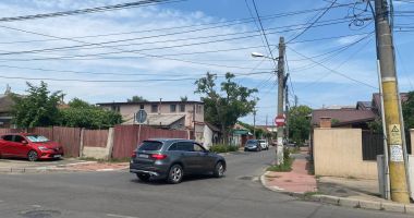Stire din Social : Prea multe sensuri unice, prea puțin bun simț în trafic! „Sunt degeaba, unii șoferi intră pe interzis”