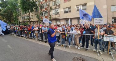 Ministrul Economiei, către muncitorii de la Şantierul Naval Damen Mangalia: „Liderii politici şi-au bătut joc de voi!” - 2