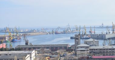 Stire din Eveniment : Contrabandă cu motorină în Portul Constanța? DIICOT anchetează un mecanism sofisticat de fraudă