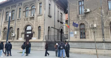 130 de ani de „Mircea”. În timp ce elevii strălucesc la olimpiade, absolvenții sunt chemați „acasă” - 4