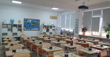 Trist, dar gata cu vacanța! O grămadă de reguli noi din prima zi de școală - 2